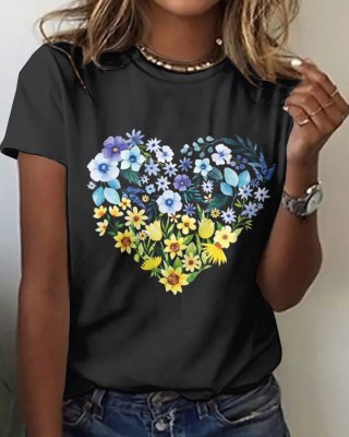 Floral Heart Ukraine Proud Ukrainian Pray For Ukraine  No War Ukraine Art Pattern T Shirt